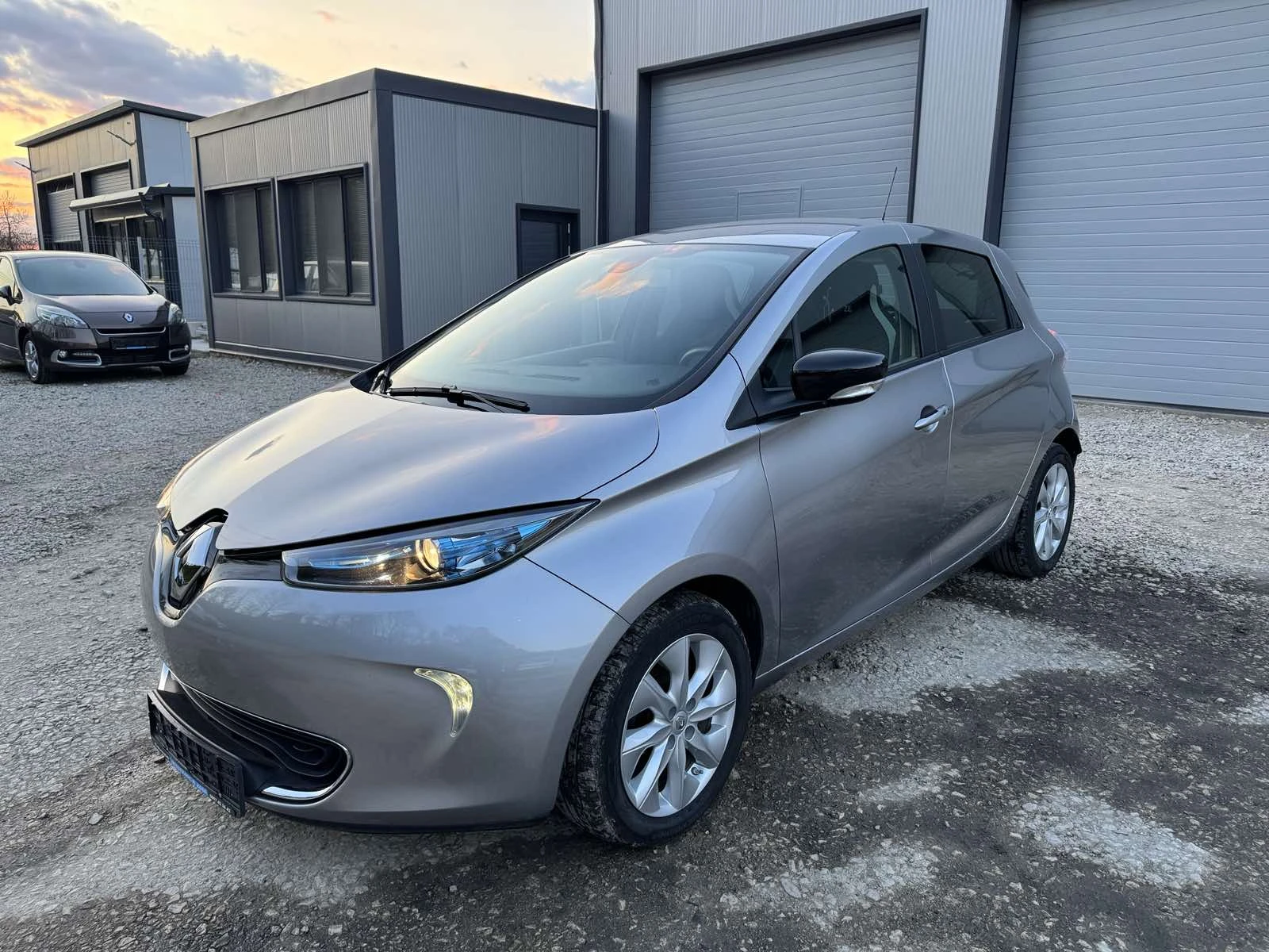 Renault Zoe UNIKAT* TOP* 064218km* Navi* KAMERA*  - изображение 8