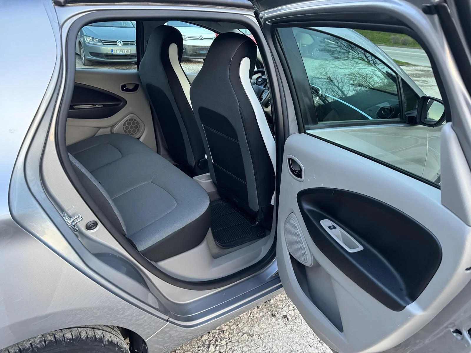 Renault Zoe UNIKAT* TOP* 064218km* Navi* KAMERA*  - изображение 10