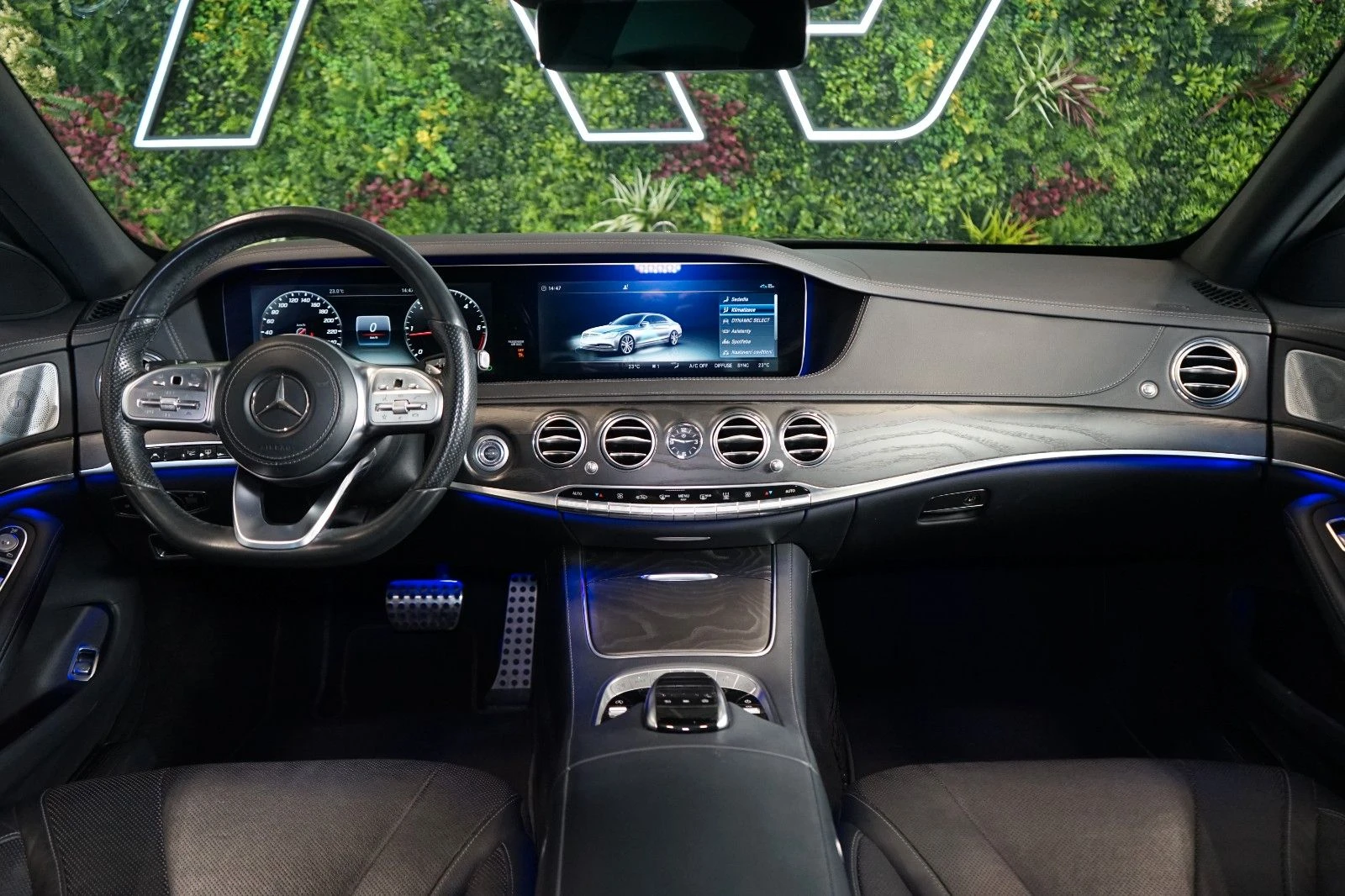 Mercedes-Benz S 350 4M/286HP/AMG/HUD/AUX.HEAT/PANO/385v - изображение 9