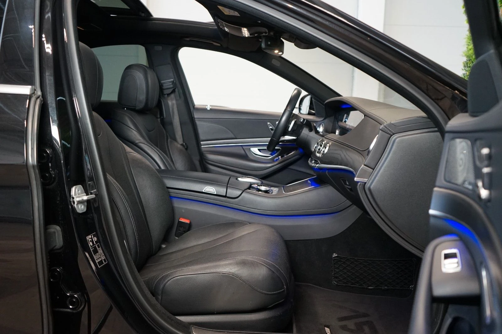 Mercedes-Benz S 350 4M/286HP/AMG/HUD/AUX.HEAT/PANO/385v | Mobile.bg   12