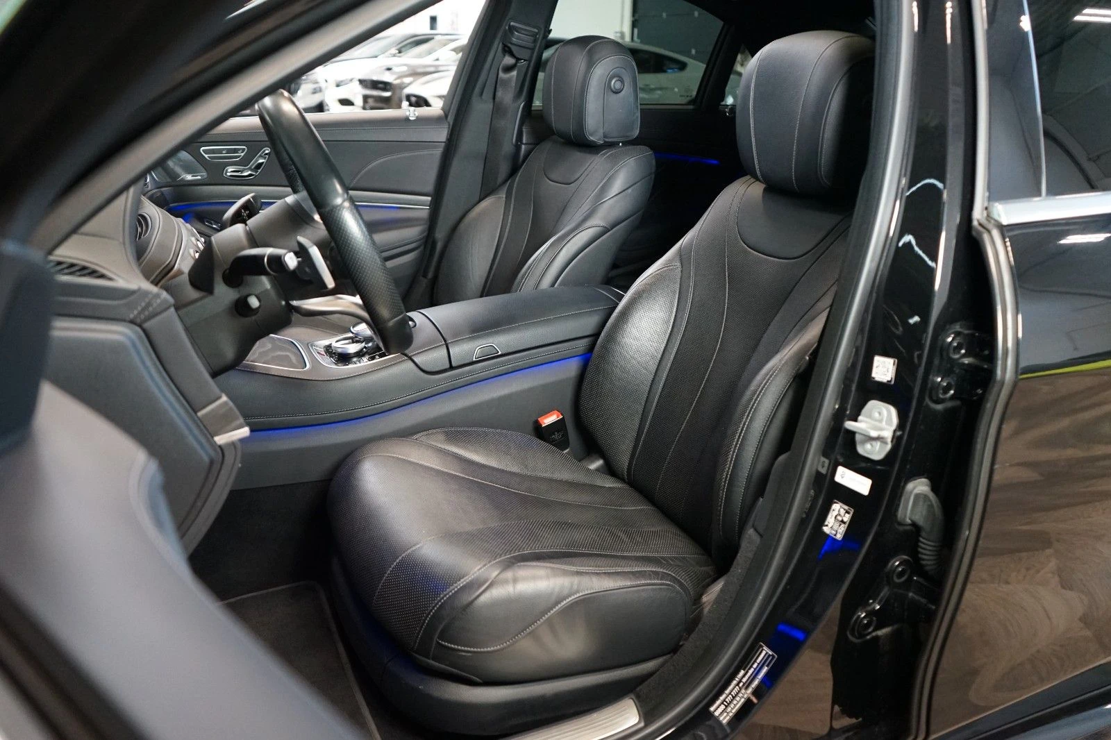 Mercedes-Benz S 350 4M/286HP/AMG/HUD/AUX.HEAT/PANO/385v | Mobile.bg   11