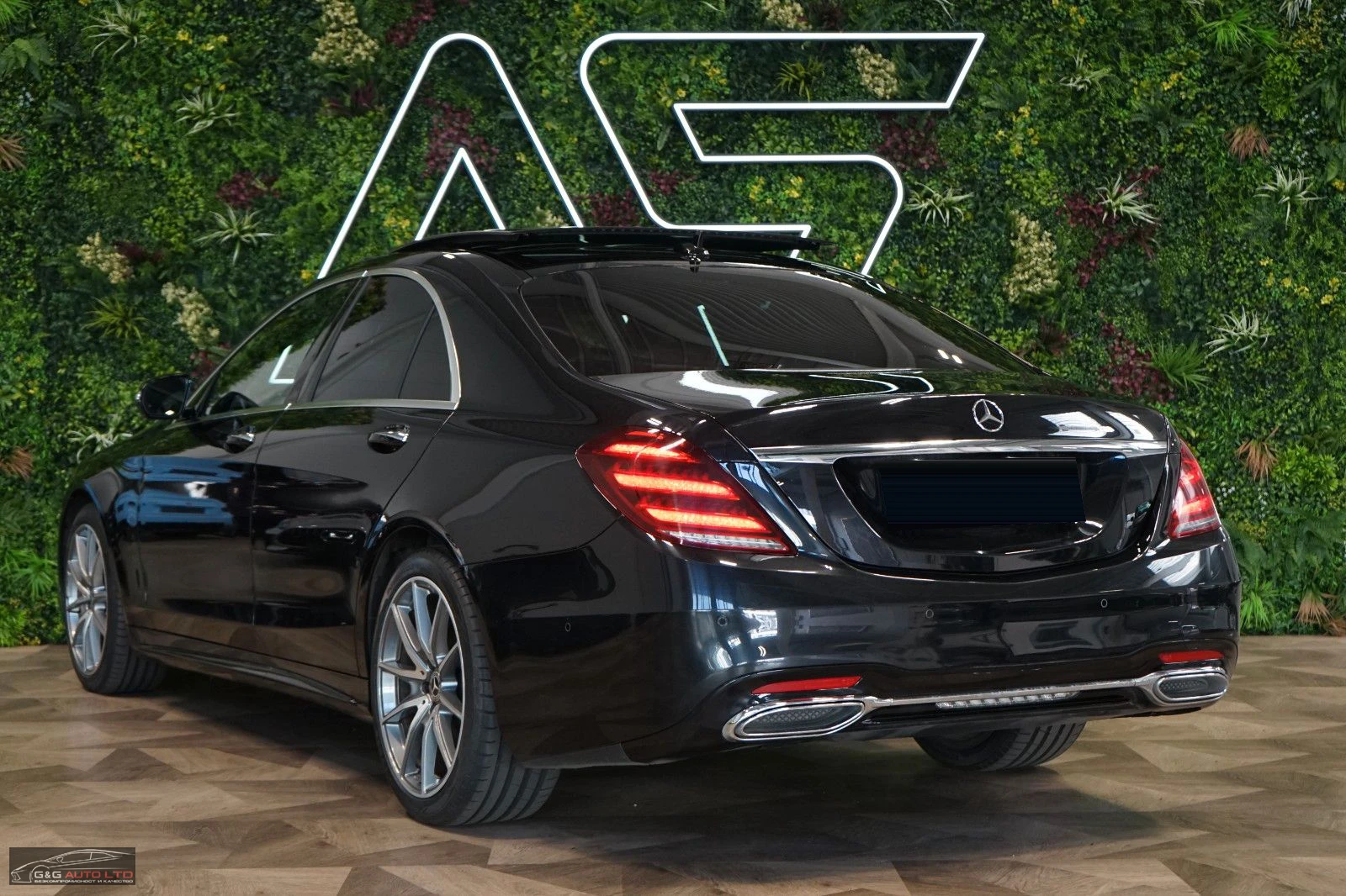 Mercedes-Benz S 350 4M/286HP/AMG/HUD/AUX.HEAT/PANO/385v - изображение 3