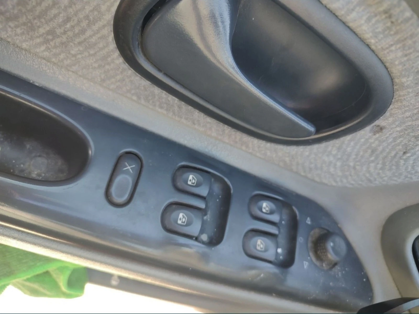 Renault Laguna 2.2 - изображение 8