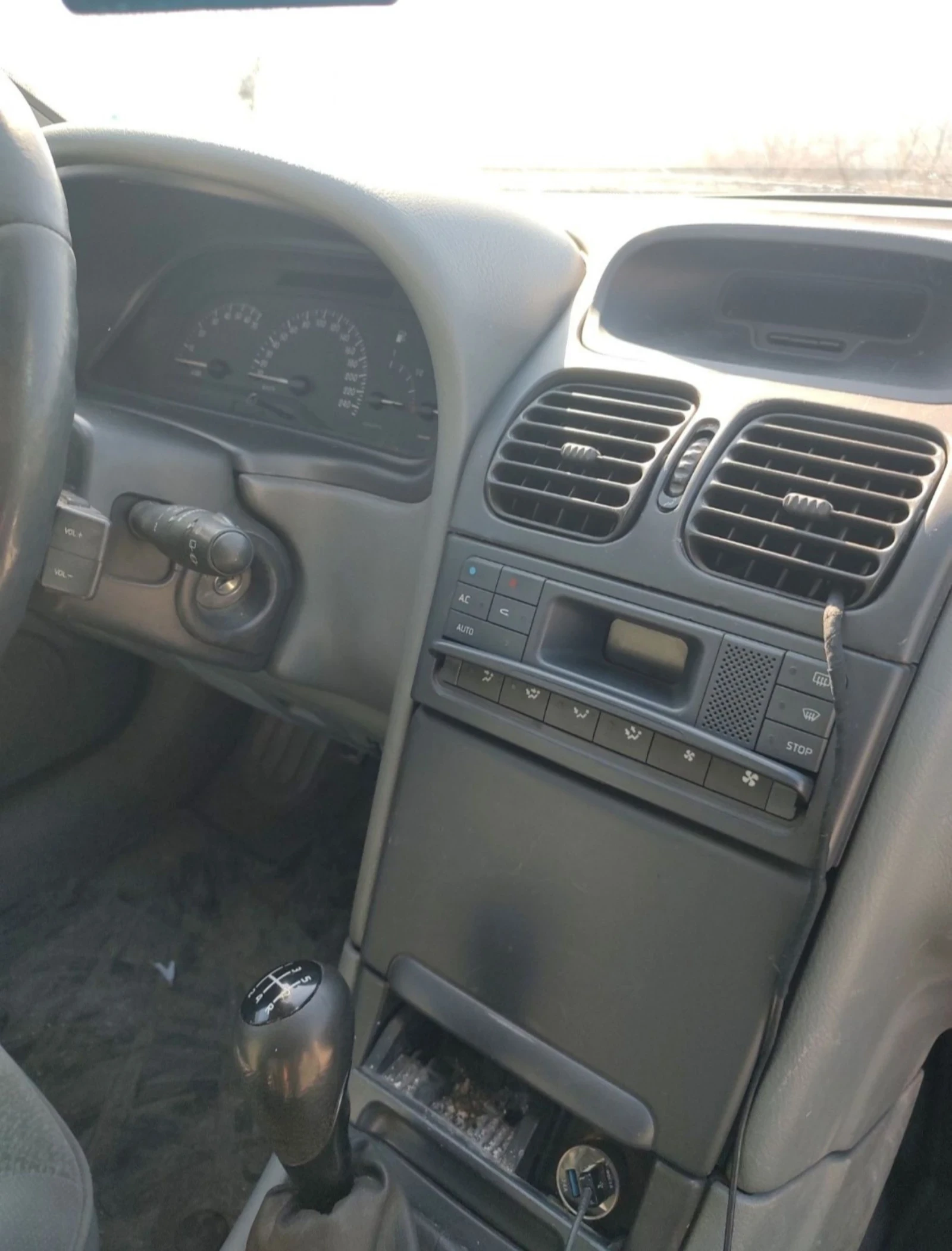 Renault Laguna 2.2 - изображение 5