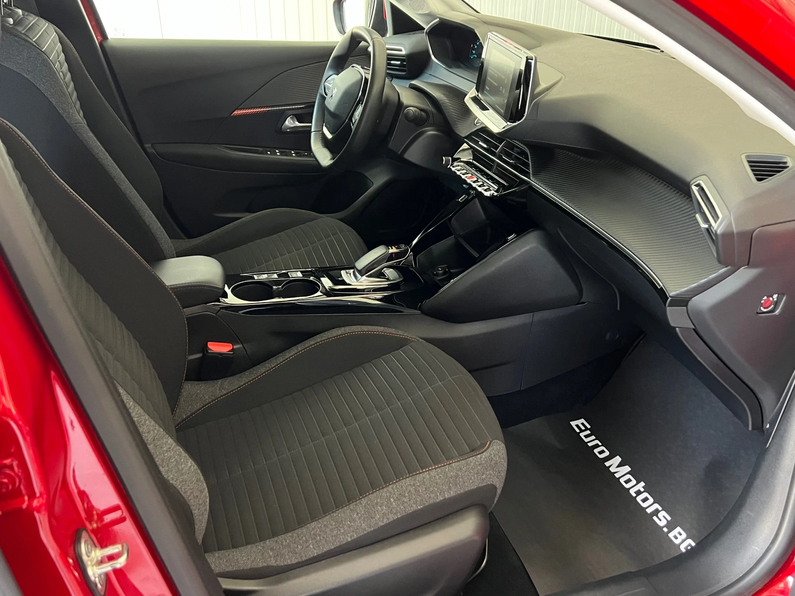Peugeot 208 e, ALLURE PACK, FULL SERVICE IN PEUGEOT-KATO HOB!! - изображение 10