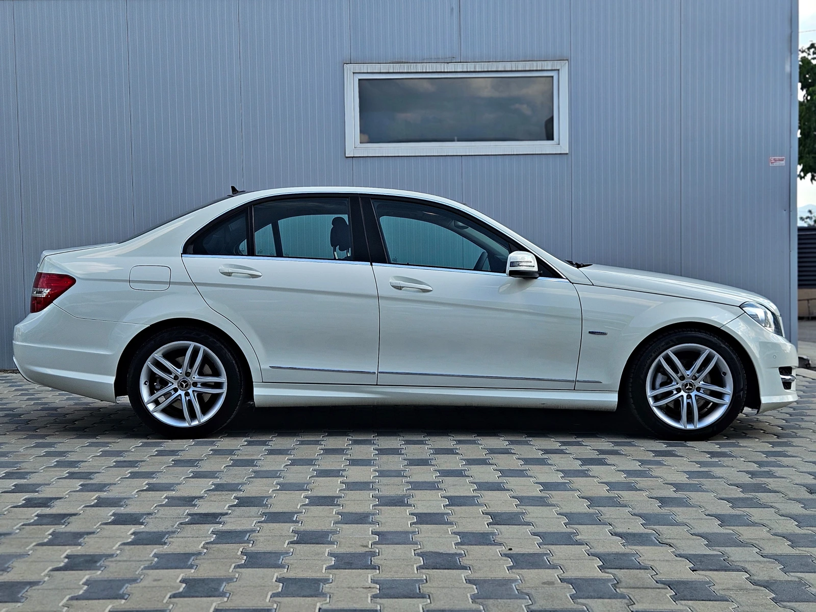 Mercedes-Benz C 220 AMG/AVANGARDE/FACE/GERMANY/PANORAMA/ADAPTIVE/LIZIN - изображение 4