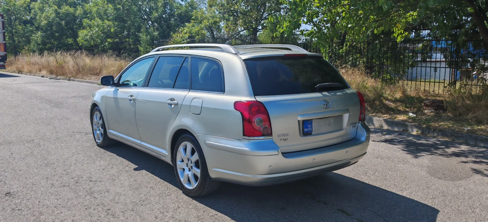 Toyota Avensis T25 - изображение 2