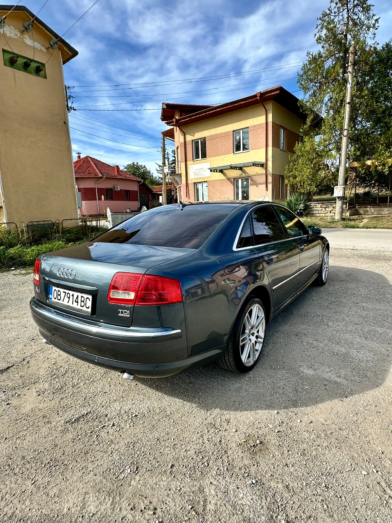 Audi A8 4.2 TDI - изображение 4
