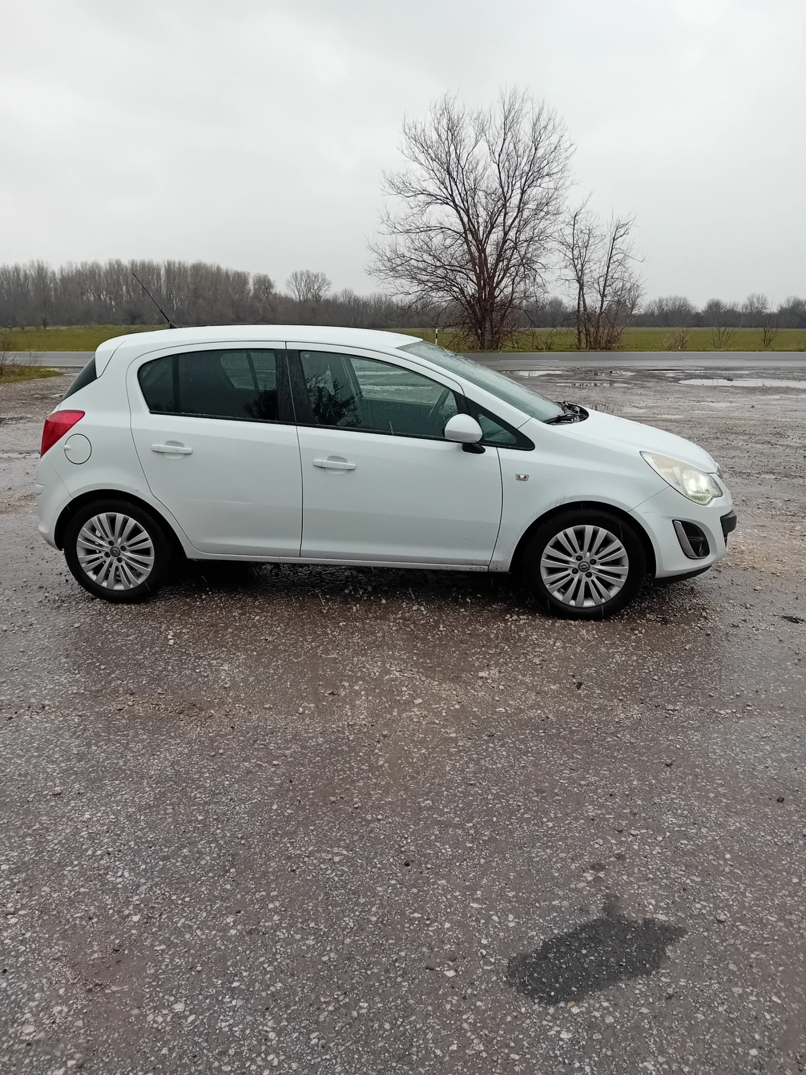 Opel Corsa Италия Cosmo - изображение 5