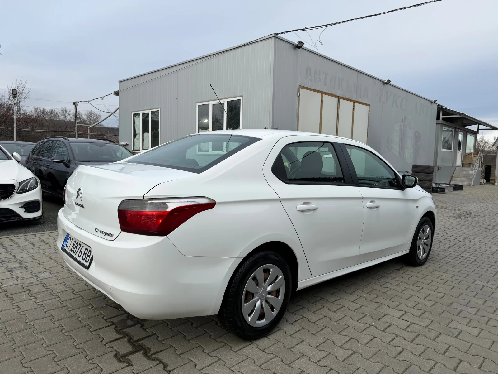 Citroen C-Elysee 1.2i ПЪРВИ СОБСТВЕНИК 175560КМ - изображение 3