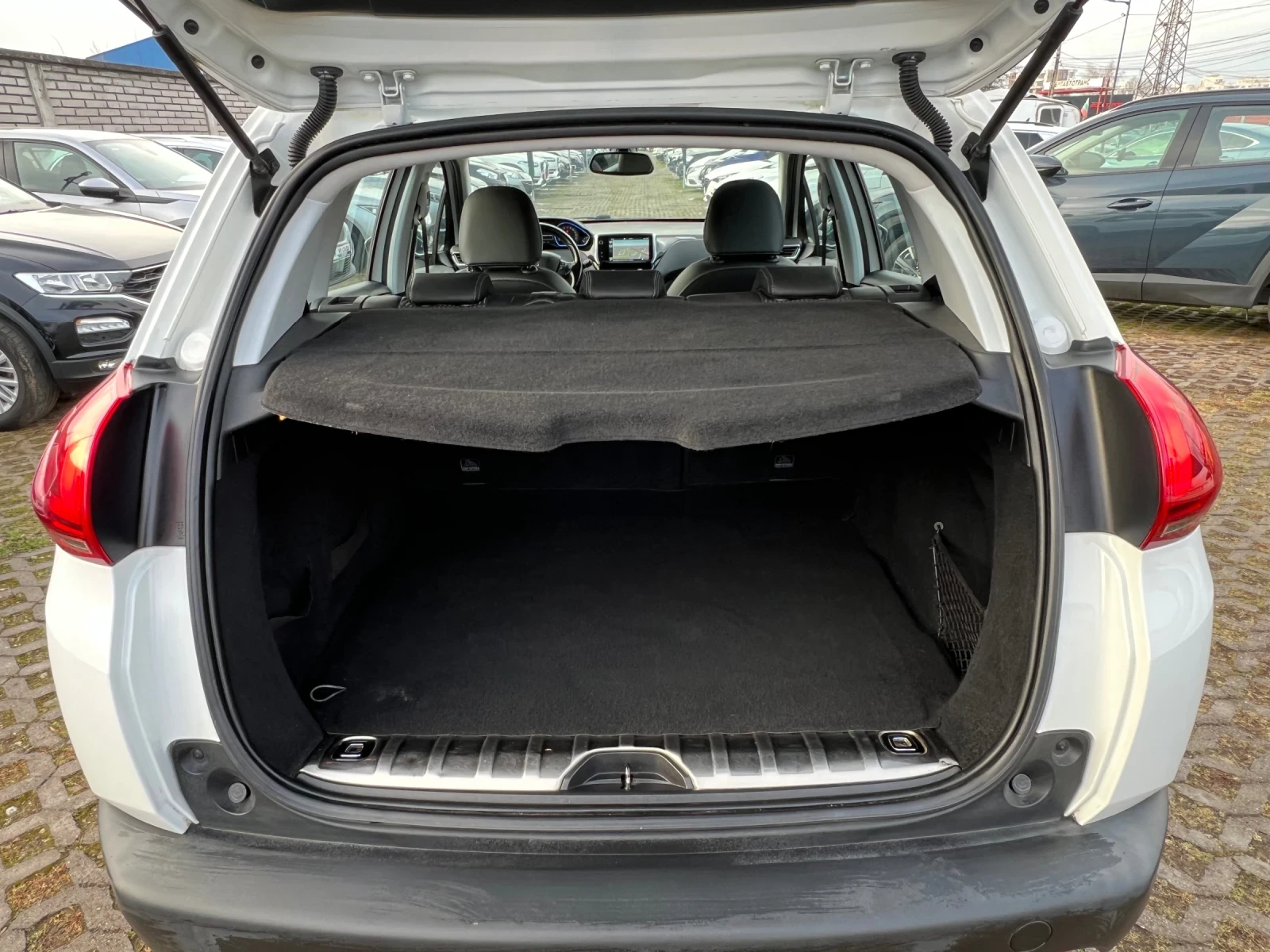 Peugeot 2008 1.6 Bluehdi FACELIFT | Mobile.bg � ����������� 17
