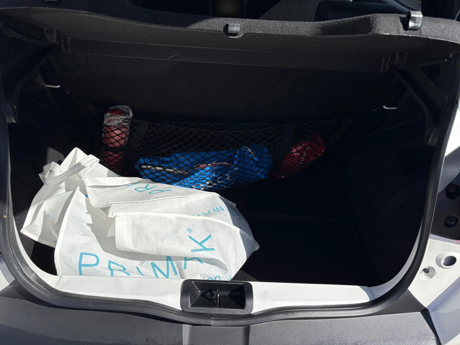 Dacia Spring Всички екстри, снимка 15 - Автомобили и джипове - 53813287