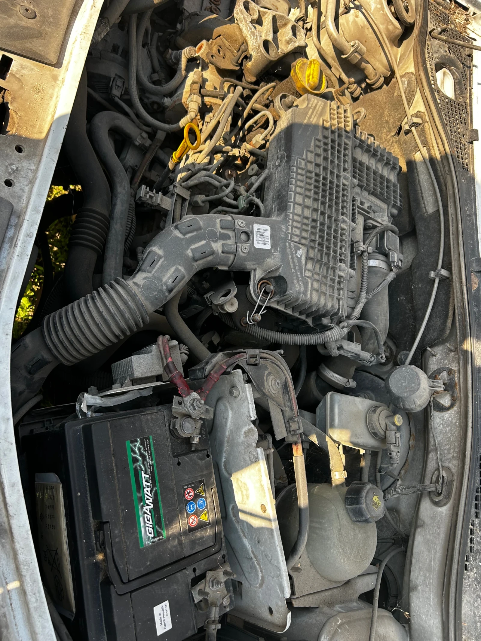 Dacia Logan, снимка 4 - Автомобили и джипове - 53847524