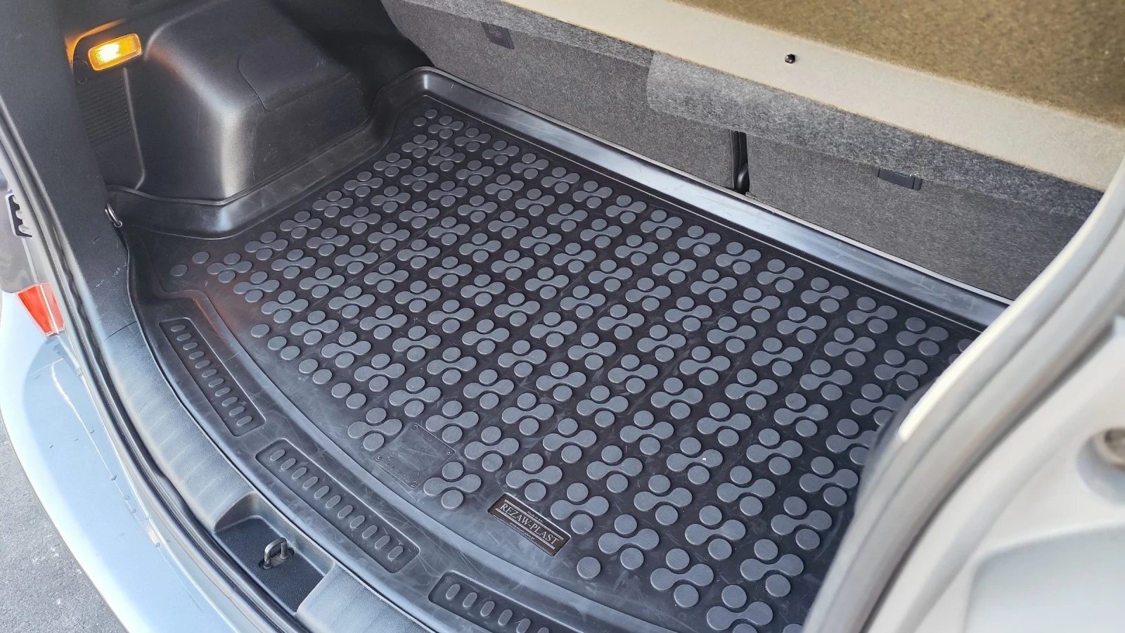 Toyota Verso S Full * Panorama * Keyless Go *  | Mobile.bg � ����������� 11