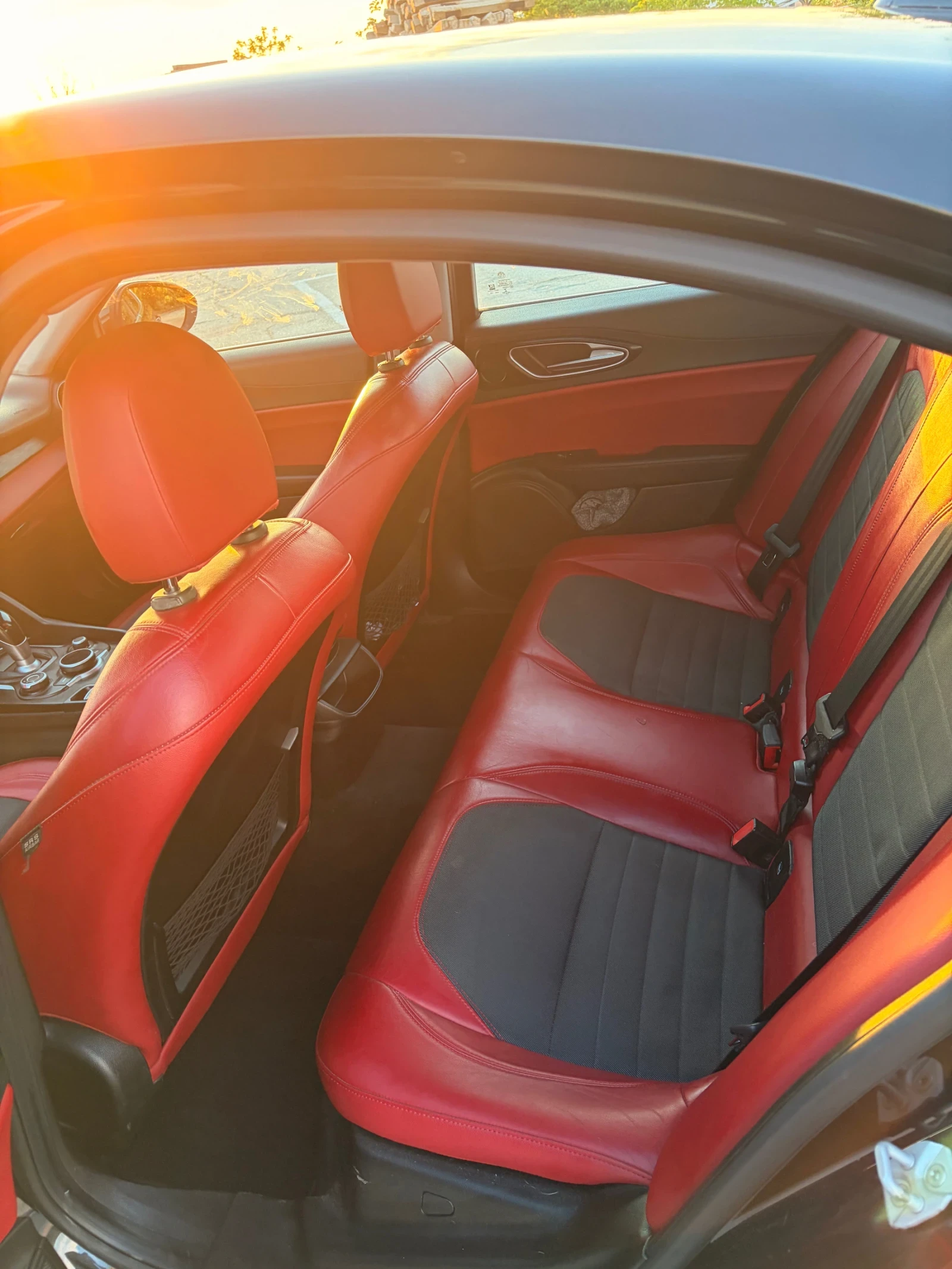 Alfa Romeo Giulia 2.2 JTD 180, снимка 13 - Автомобили и джипове - 54417075