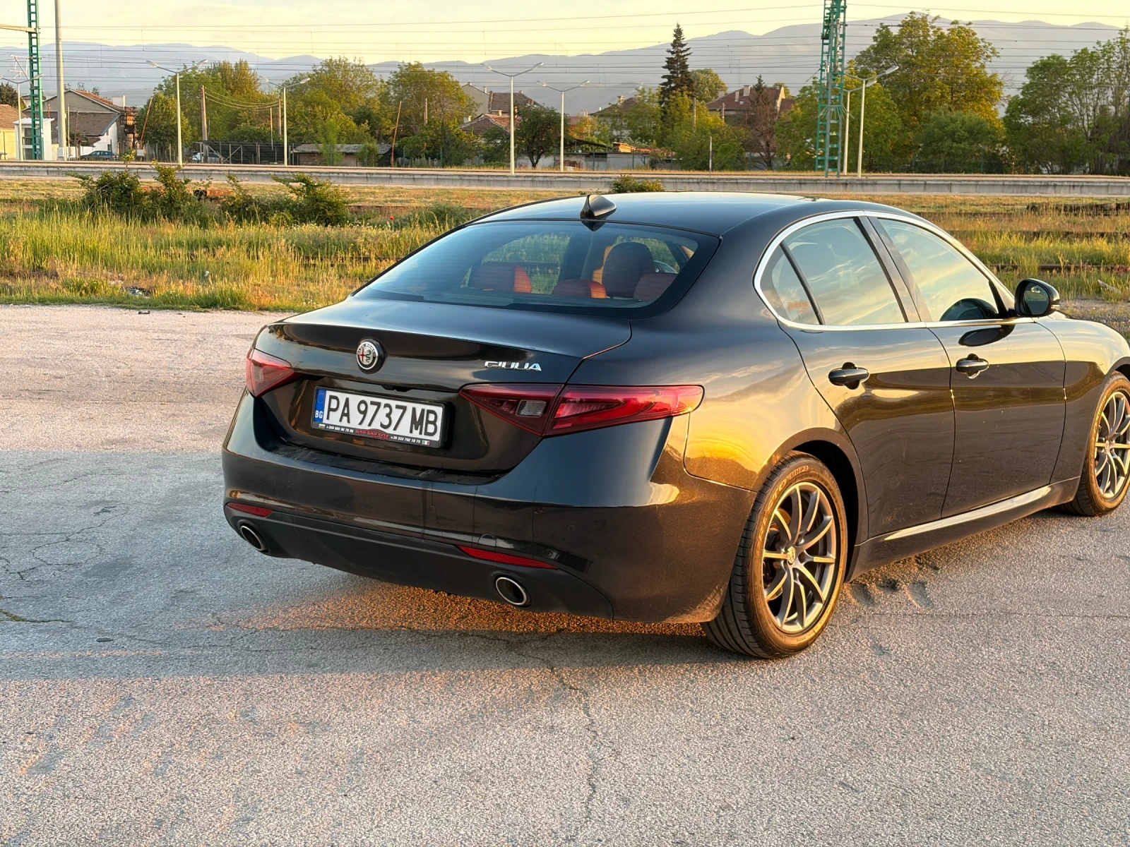 Alfa Romeo Giulia 2.2 JTD 180, снимка 4 - Автомобили и джипове - 54417075