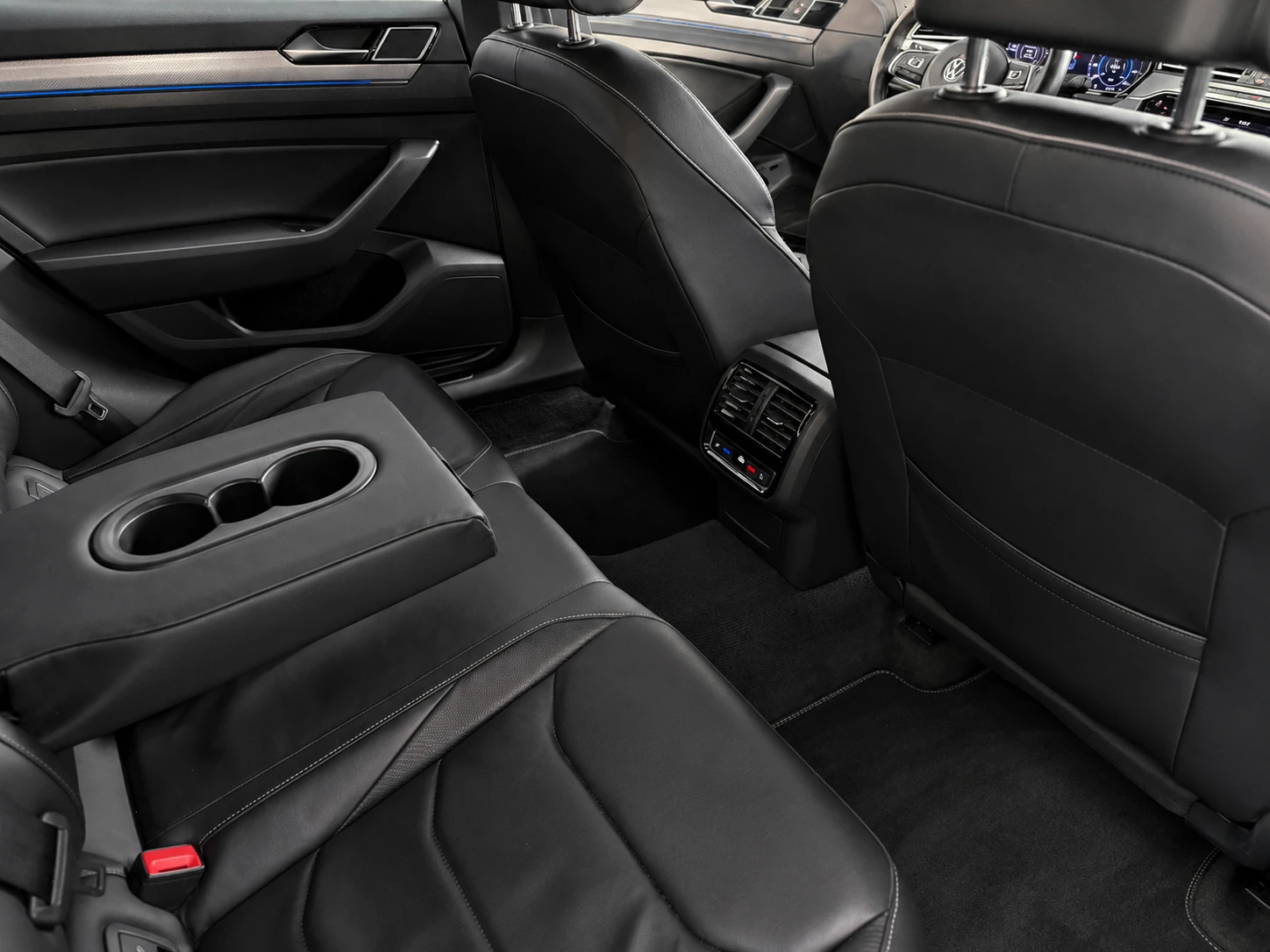 VW Arteon 4MOTION * R LINE * MASSAGE * 360 CAMERA * ������� | Mobile.bg � ����������� 12
