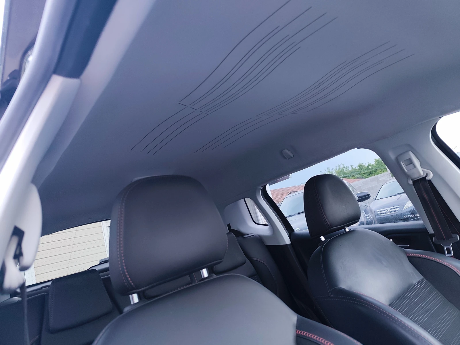 Peugeot 2008 1.6HDI GT line 73000км, снимка 10 - Автомобили и джипове - 55016646