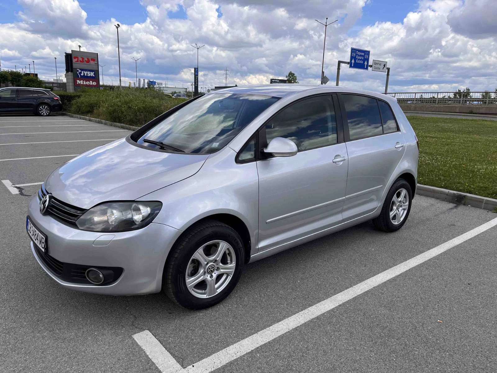VW Golf Plus 1.6 TDI DSG, снимка 7 - Автомобили и джипове - 55076036