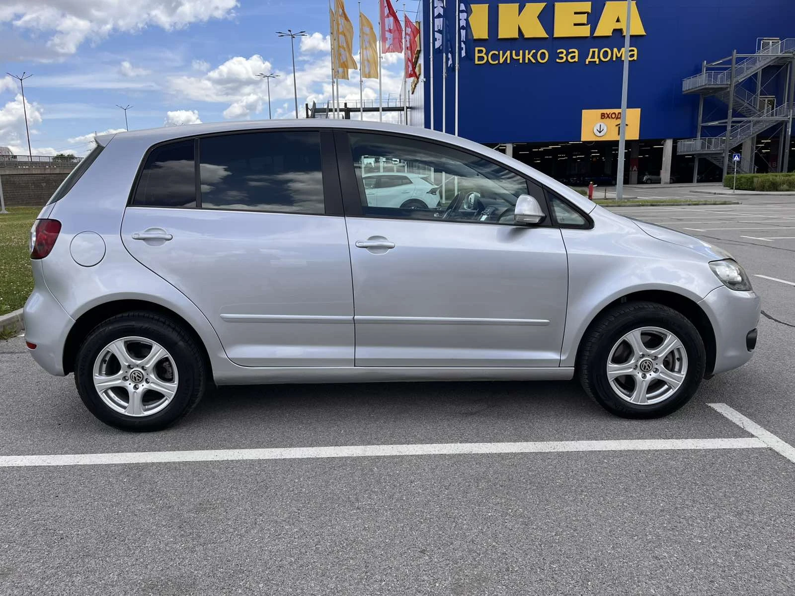 VW Golf Plus 1.6 TDI DSG, снимка 2 - Автомобили и джипове - 55076036