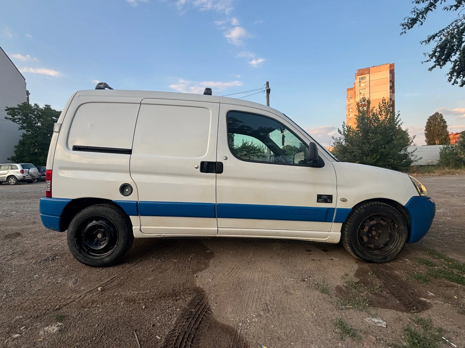 Citroen Berlingo Товарно, снимка 3 - Автомобили и джипове - 55329078
