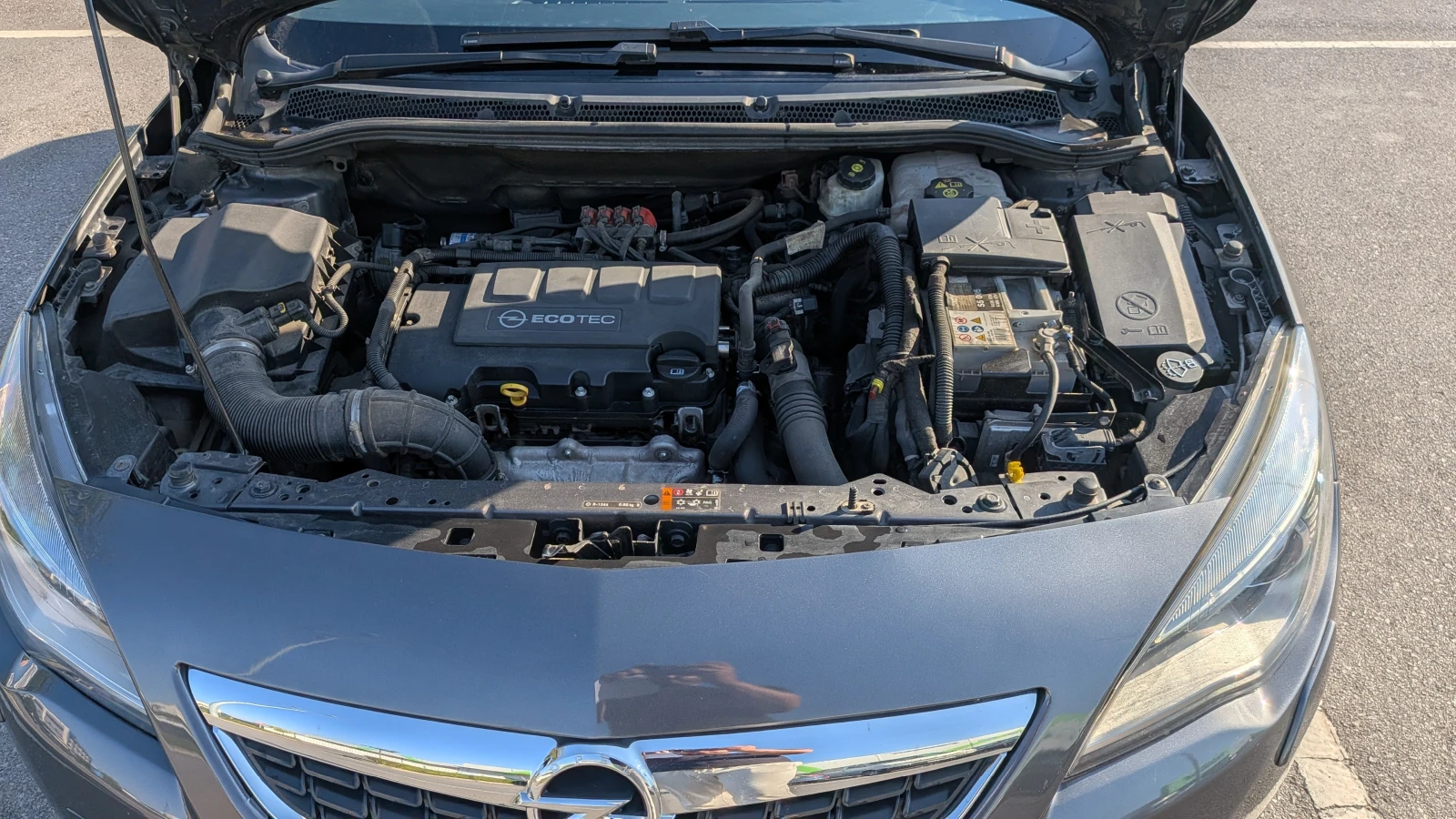 Opel Astra J 1.4 газ/бензин, снимка 9 - Автомобили и джипове - 55545271