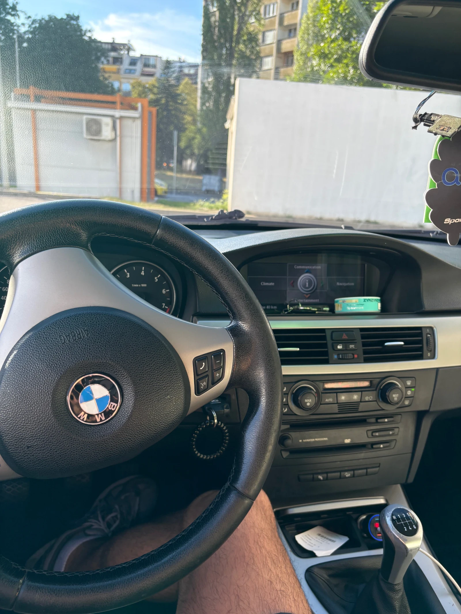 BMW 330 Xi, снимка 8 - Автомобили и джипове - 55998932