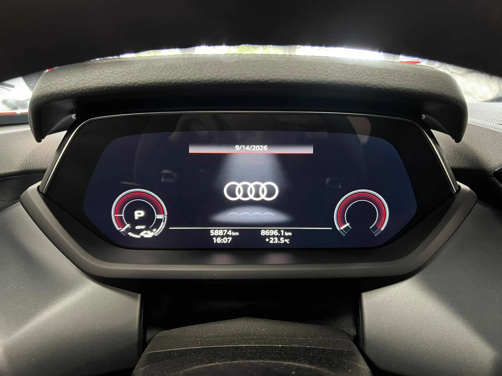 Audi E-Tron GT * quattro * CARFAX * ОПЦИЯ ЗА ФИНАНСИРАНЕ, снимка 8 - Автомобили и джипове - 56113065
