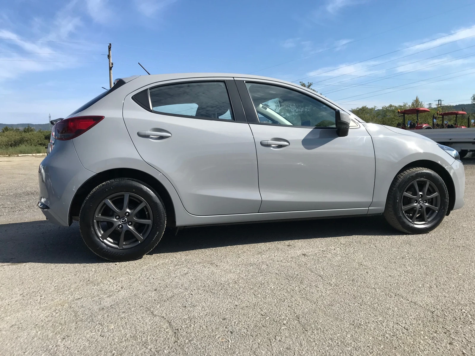 Mazda 2 1.5I AVTOMAT , снимка 3 - Автомобили и джипове - 56201546