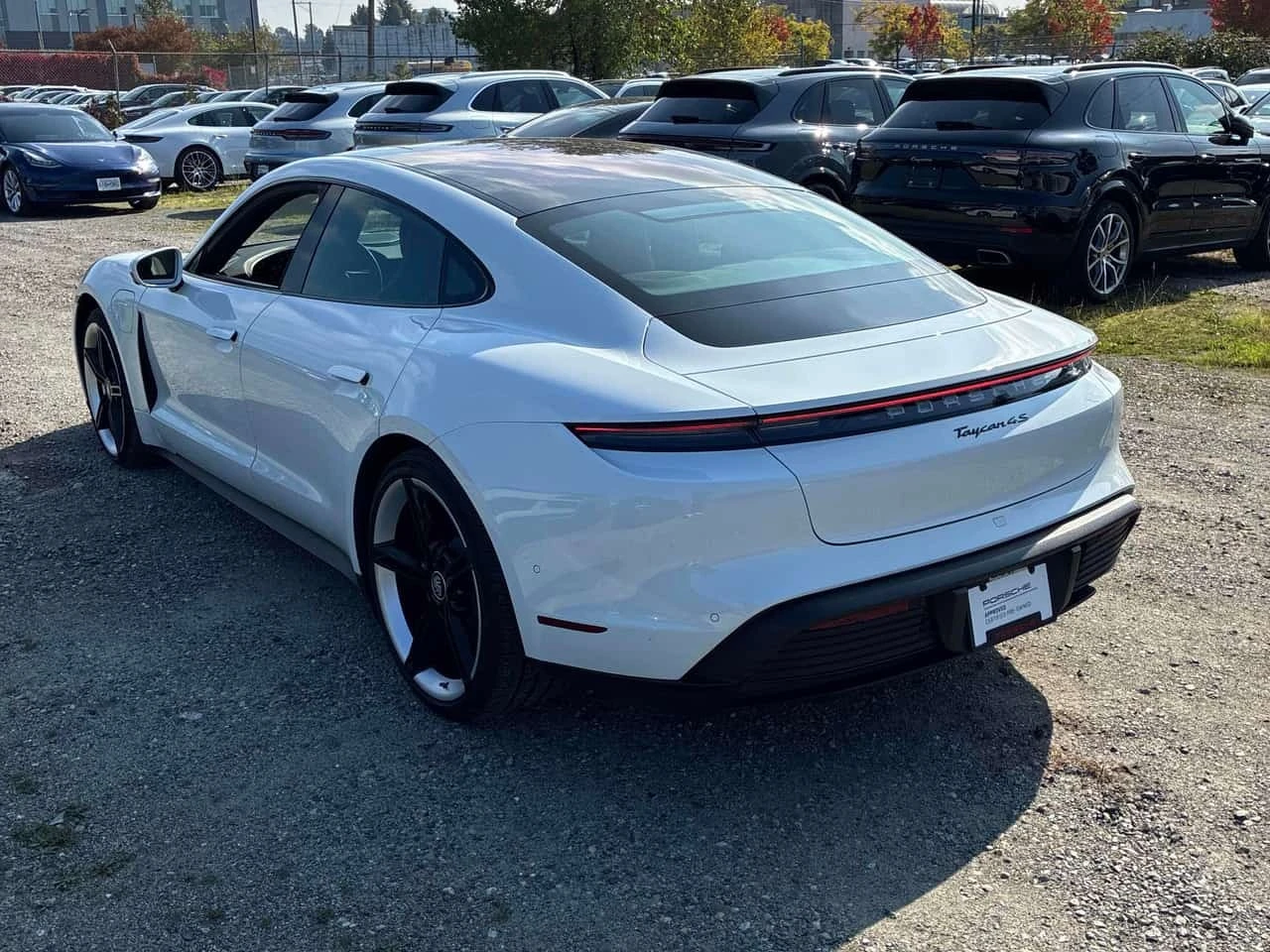 Porsche Taycan 4S | CARFAX | ������ ���������������� �� PORSCHE | Mobile.bg � ����������� 3