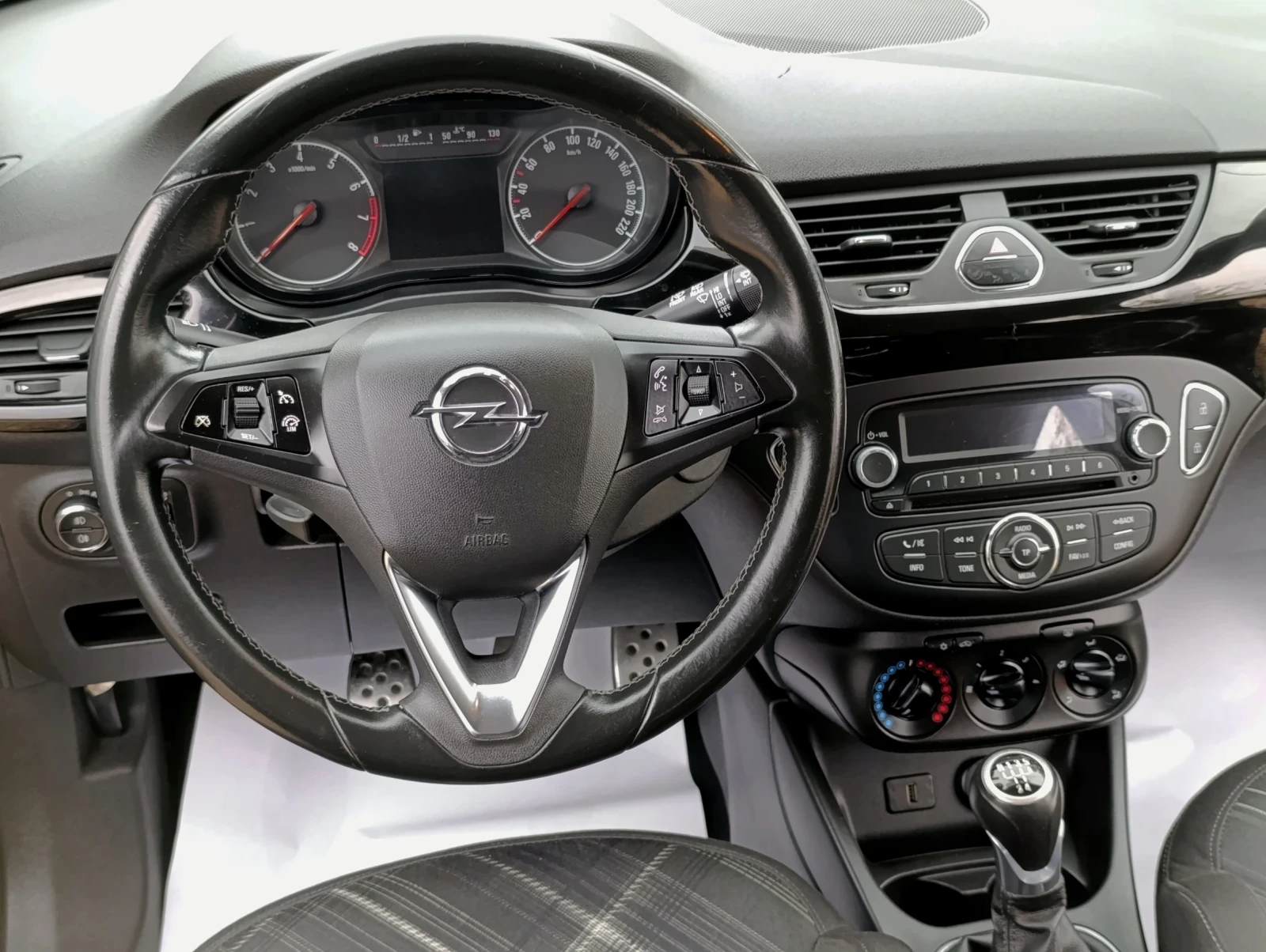 Opel Corsa  BENZIN, снимка 14 - Автомобили и джипове - 56516218