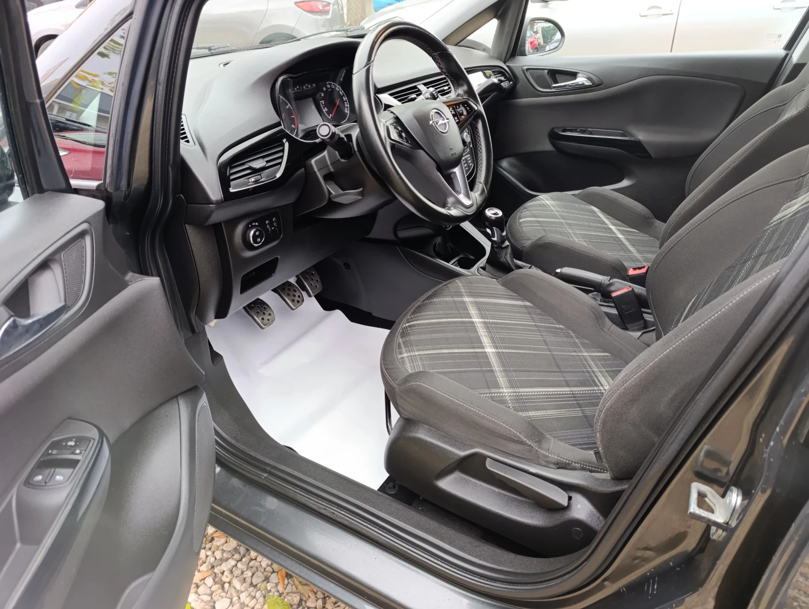 Opel Corsa  BENZIN, снимка 9 - Автомобили и джипове - 56516218