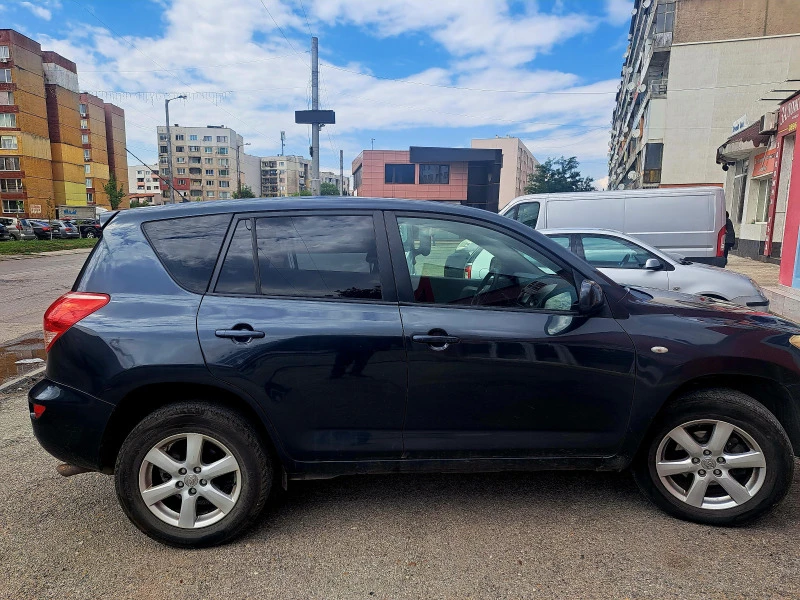 Toyota Rav4, снимка 3 - Автомобили и джипове - 47072572