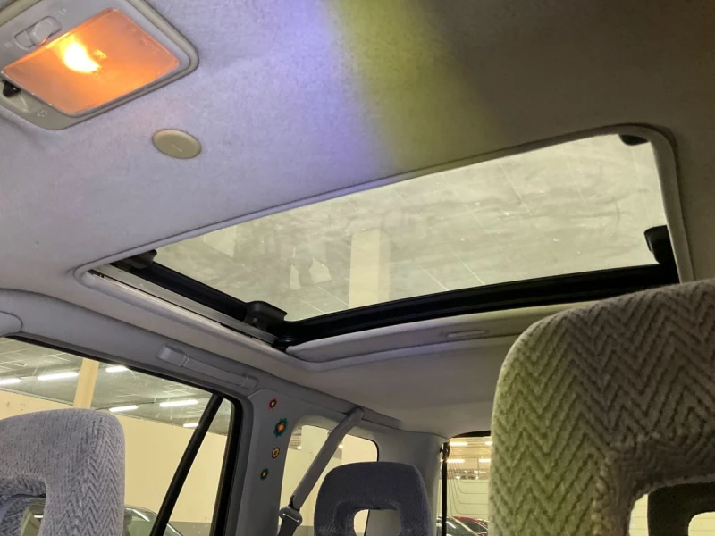 Honda Cr-v 2.0i 128кс. Газ/Бензин/Като Нова , снимка 3 - Автомобили и джипове - 51658368