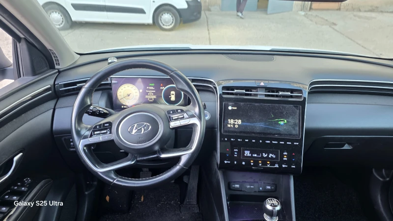 Hyundai Tucson 1.6d, снимка 5 - Автомобили и джипове - 53049158