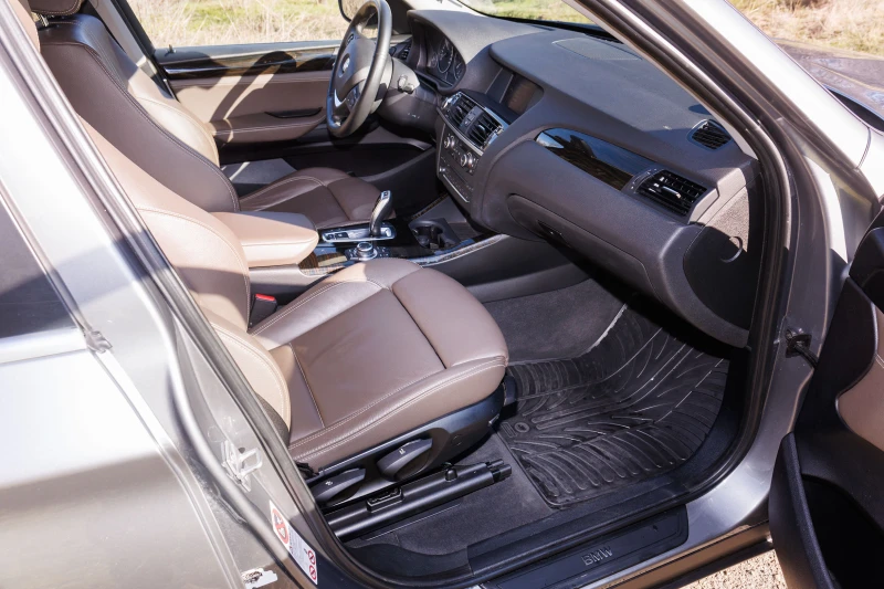 BMW X3 2.0D, X-drive, 111000kм-УНИКАТ, снимка 13 - Автомобили и джипове - 53141730