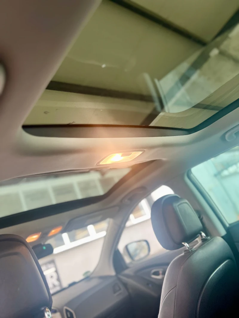Hyundai IX35 2.0 ГАЗ АВТОМАТИК, снимка 12 - Автомобили и джипове - 53209920