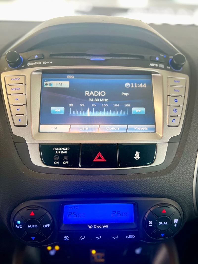 Hyundai IX35 2.0 ГАЗ АВТОМАТИК, снимка 8 - Автомобили и джипове - 53209920