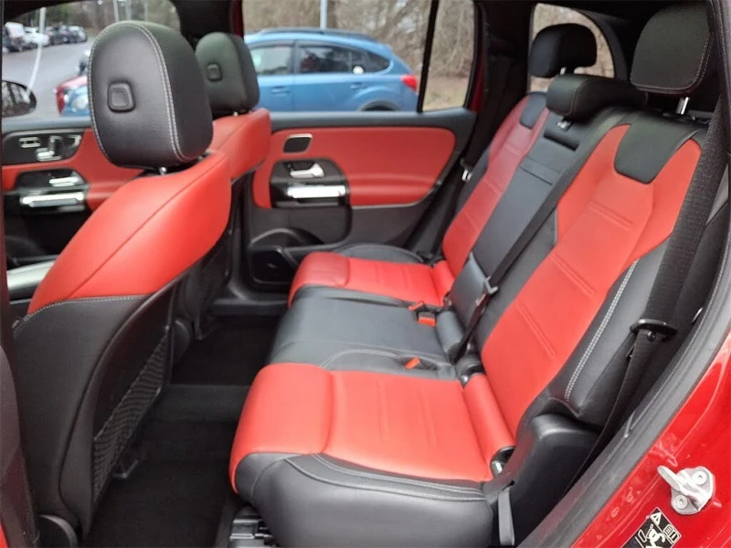 Mercedes-Benz GLB 35 AMG* 4matic* CARFAX* АвтоКредит* (ЦЕНА ДО БГ), снимка 10 - Автомобили и джипове - 53238651