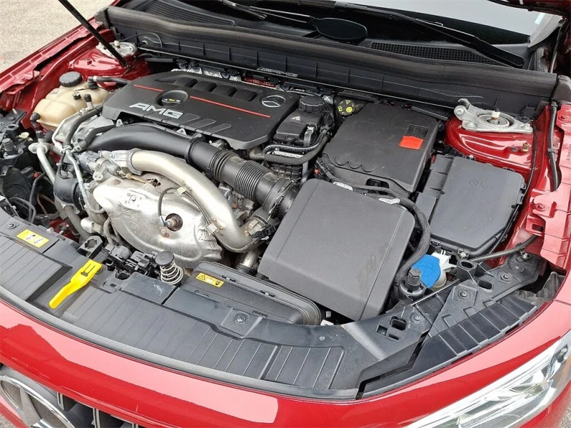 Mercedes-Benz GLB 35 AMG* 4matic* CARFAX* АвтоКредит* (ЦЕНА ДО БГ), снимка 16 - Автомобили и джипове - 53238651