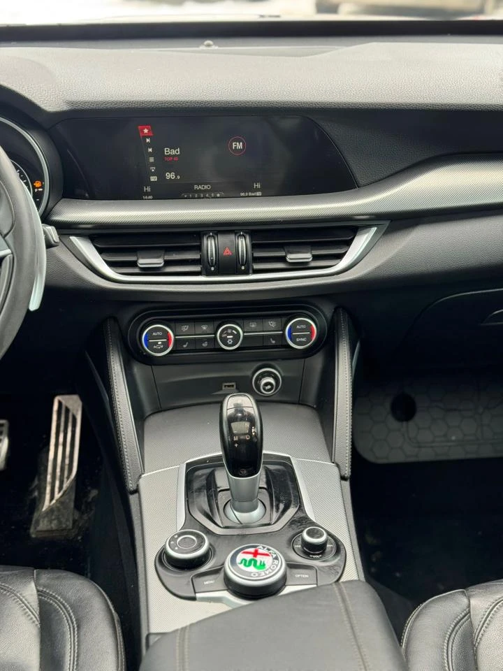 Alfa Romeo Stelvio, снимка 11 - Автомобили и джипове - 53746757