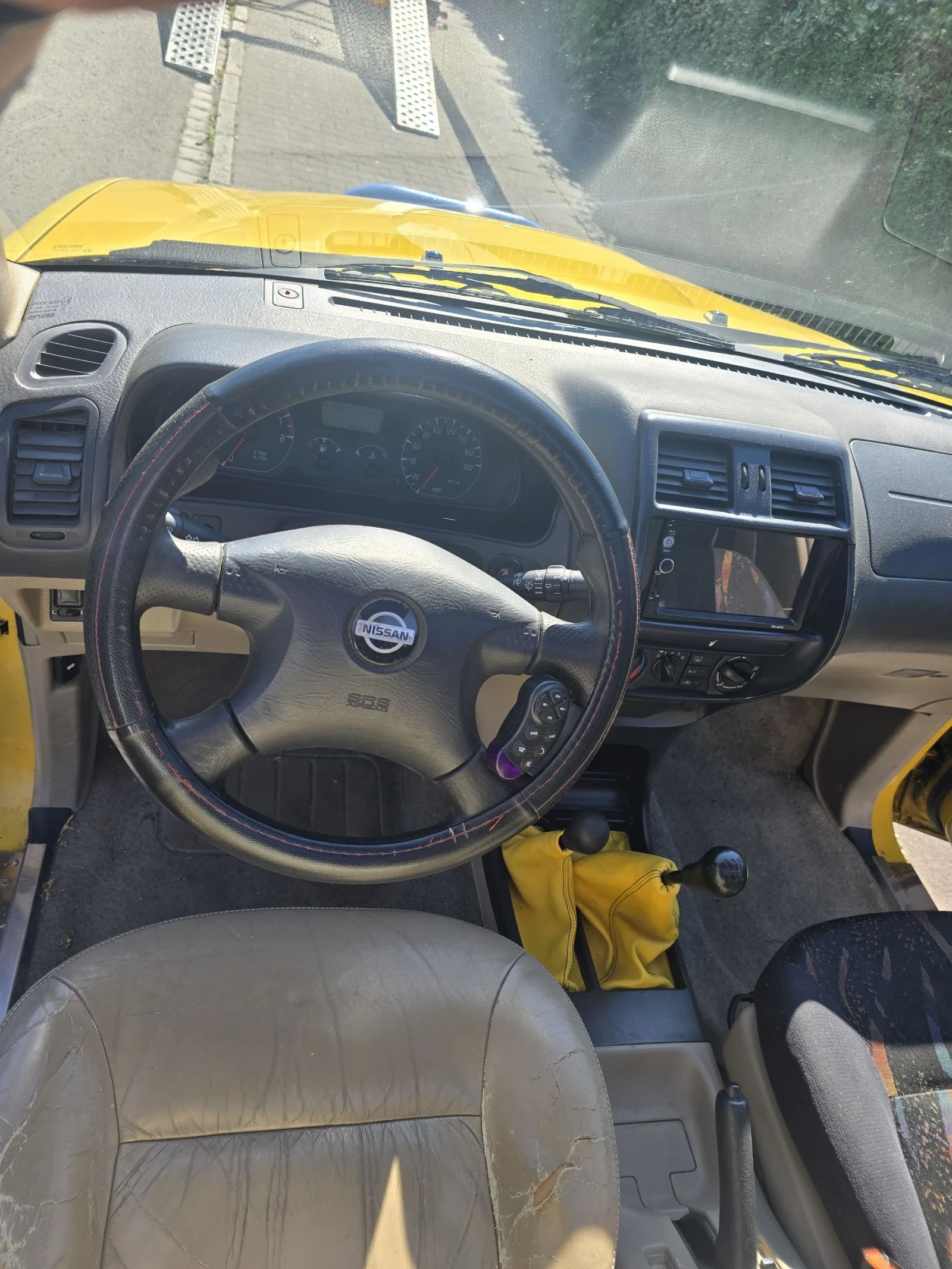 Nissan Terrano  2.4i 4x4 - изображение 6
