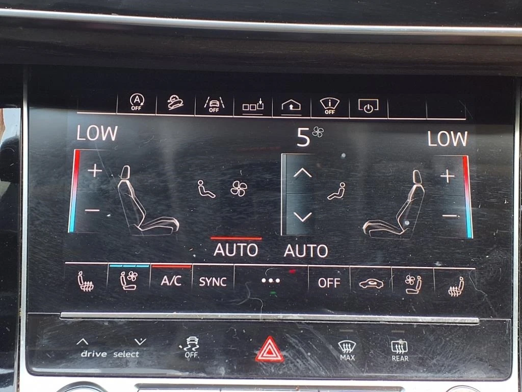 Audi Q8 PRESTIGE* MATRIX* DISTRONIK* BLACK OPTIC* ОБДУХ* S - изображение 10