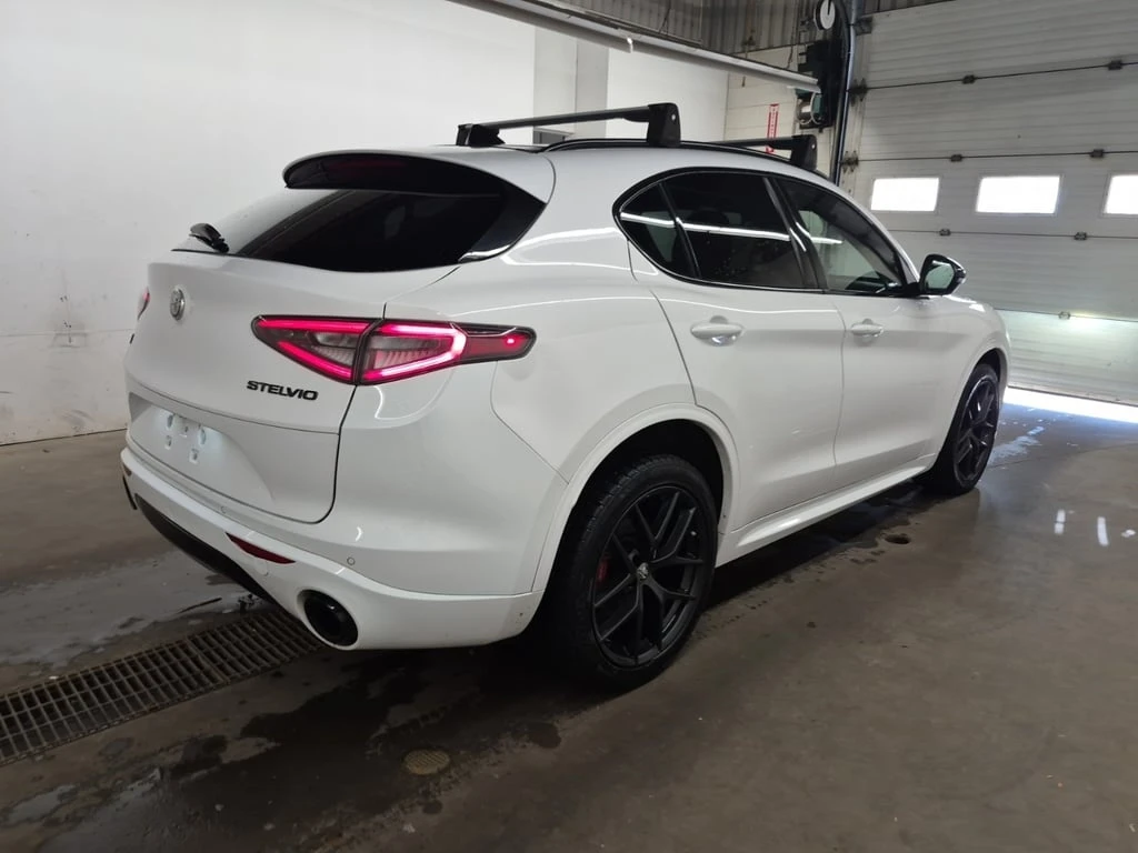 Alfa Romeo Stelvio * TI SPORT * CARFAX * БЕЗ ПЪРВОНАЧАЛНА ВНОСКА - изображение 4