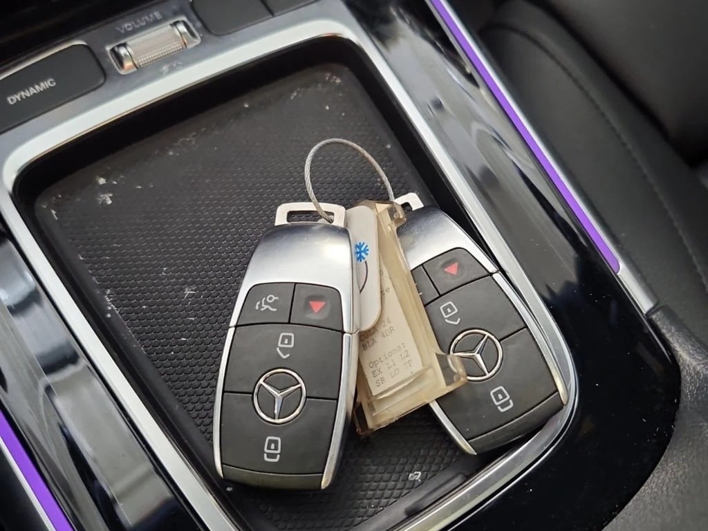 Mercedes-Benz GLA 250 PANO| HEATED SEATS| MEMORY - изображение 8