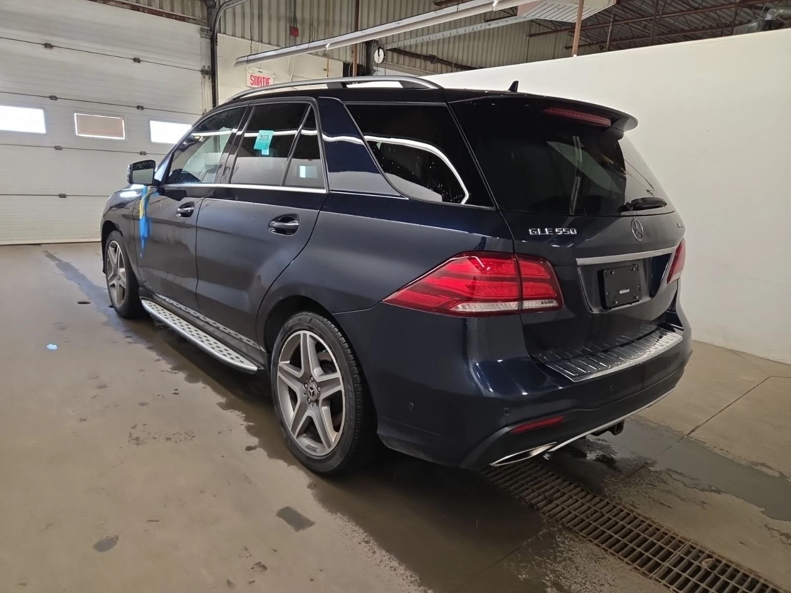 Mercedes-Benz GLE 500 GLE 550 АВТО КРЕДИТ, снимка 4 - Автомобили и джипове - 53962524
