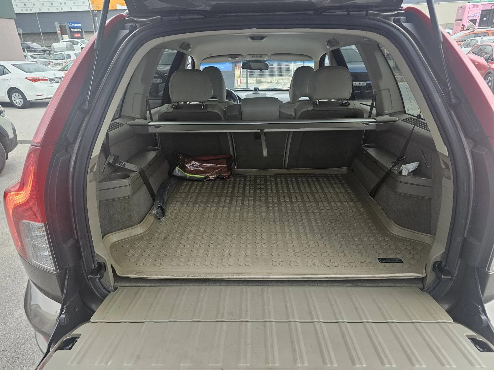 Volvo Xc90 2.4 dCi 200, снимка 16 - Автомобили и джипове - 54099294