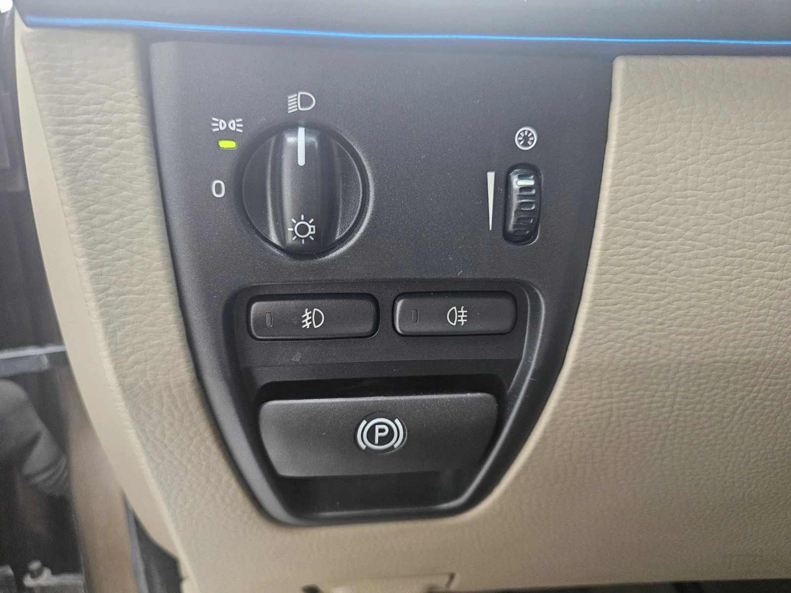 Volvo Xc90 2.4 dCi 200, снимка 11 - Автомобили и джипове - 54099294