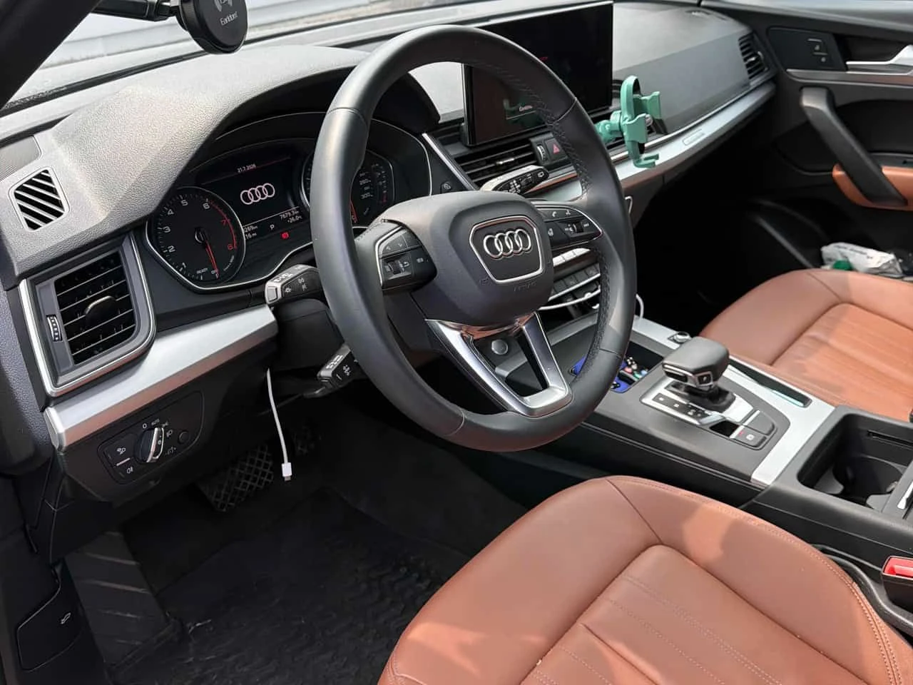 Audi Q5 * Komfort * CARFAX * ОПЦИЯ ЗА ФИНАНСИРАНЕ, снимка 5 - Автомобили и джипове - 55615674