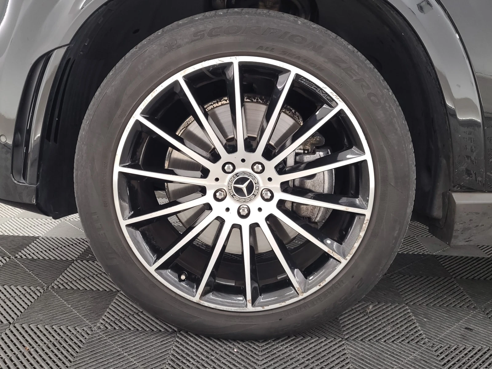 Mercedes-Benz GLE 450  AMG / ДИСТРОНИК / 360 / BURMESTER / PANO / AMB , снимка 7 - Автомобили и джипове - 55898334
